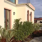 Villa Rubino Apartment Con Giardino E Jacuzzi Vista Lago